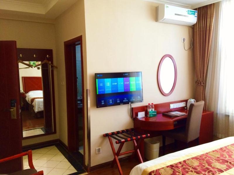 Greentree Inn Bole Wanxianghui Express Hotel Buitenkant foto