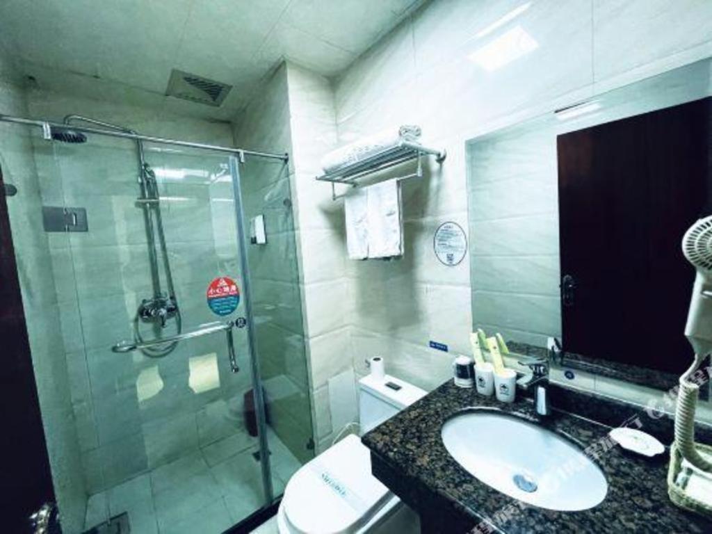 Greentree Inn Bole Wanxianghui Express Hotel Buitenkant foto