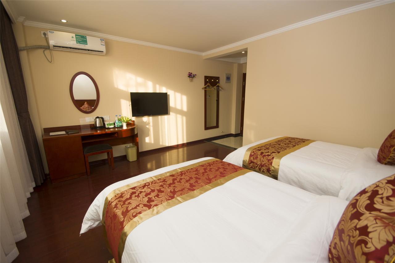 Greentree Inn Bole Wanxianghui Express Hotel Buitenkant foto