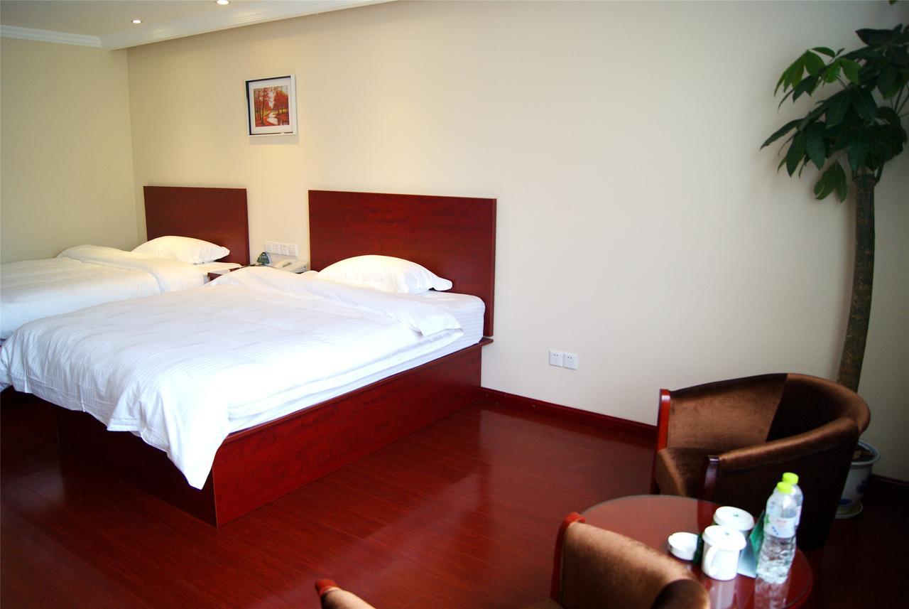 Greentree Inn Bole Wanxianghui Express Hotel Buitenkant foto